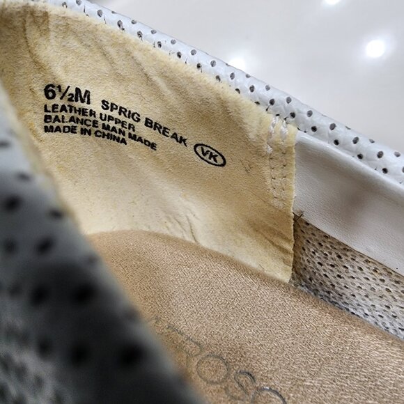 white Leather peep toe shoe - Picture 8 of 8